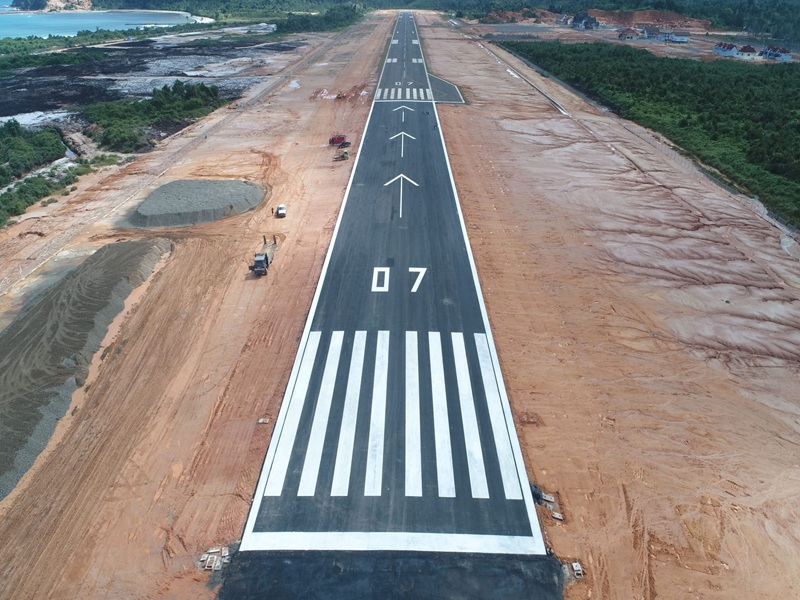 Bandar Udara Lingga